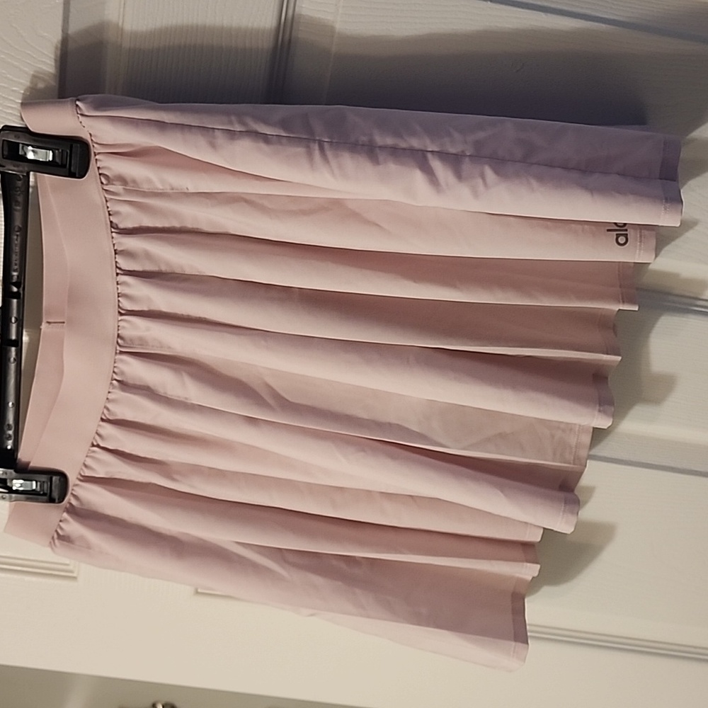Pleated alo tennis skirt